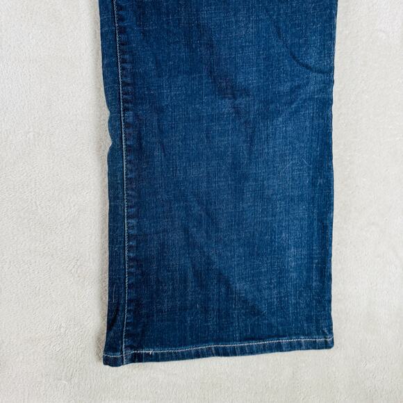 Levi Jean Women 24W Dark Wash Blue Denim 508 Bootcut Short Plus Size No Distress - Picture 6 of 11